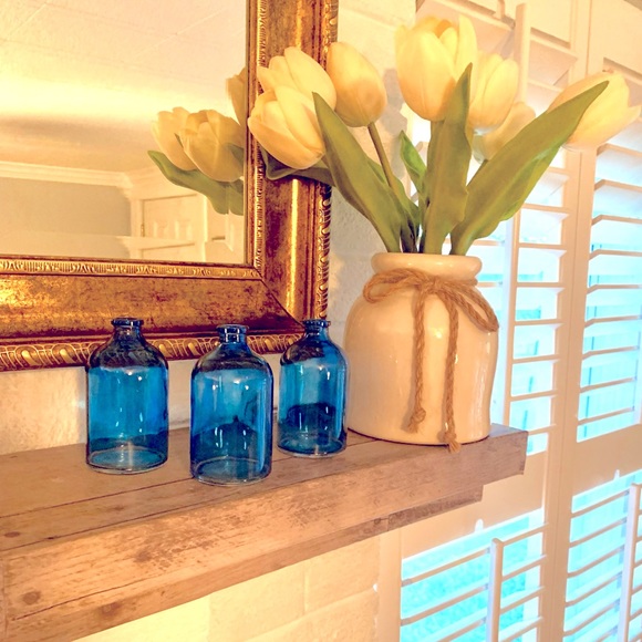 Three Wee Little Bottles - Picture 3 of 8